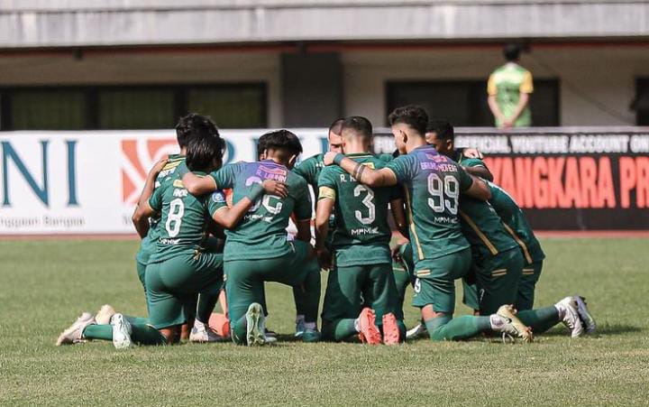 Borneo FC vs Persebaya Surabaya Memanas di Stadion Segiri, Bruno Paraiba Ikut Terbang ke Samarinda Bikin Bonek Berharap Keajaiban