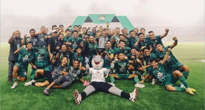 Bernardo Tavares Datang ke Surabaya, Bonek Makin Optimis! Ikhchas Baihaqi Bersinar dan Diego Mauricio Dijuluki &lsquo;Drogba-nya Persebaya&rsquo;