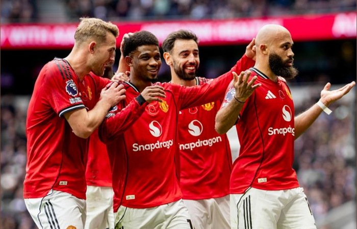 Kabar Manchester United terbaru: Setan Merah incar winger muda RB Leipzig senilai Rp70 juta untuk memperkuat sayap kiri.