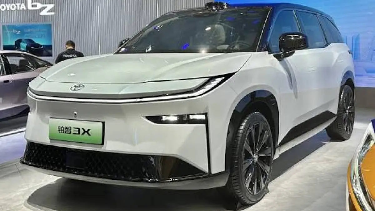 Mobil Listrik Hatchback Mitsubishi Terbaru Hasil Kolaborasi Foxconn, Desain Sporty dan Tenaga 400 HP Siap Guncang Pasar EV!