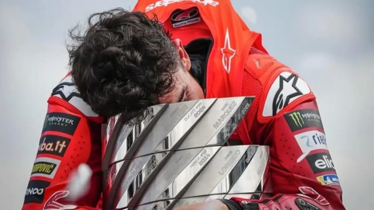 MotoGP Brasil 2026 dipangkas jadi 23 lap, Marc Marquez bidik kemenangan ke-100 di tengah panas ekstrem dan drama balapan.