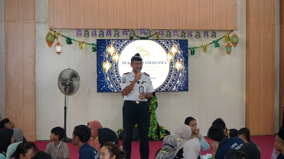 Lapas Kelas II B Blitar memberikan remisi Lebaran kepada ratusan warga binaan atau narapidana. 
