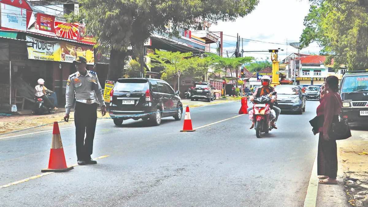 Pengaturan arus lalu lintas ditingkatkan saat puncak arus balik.