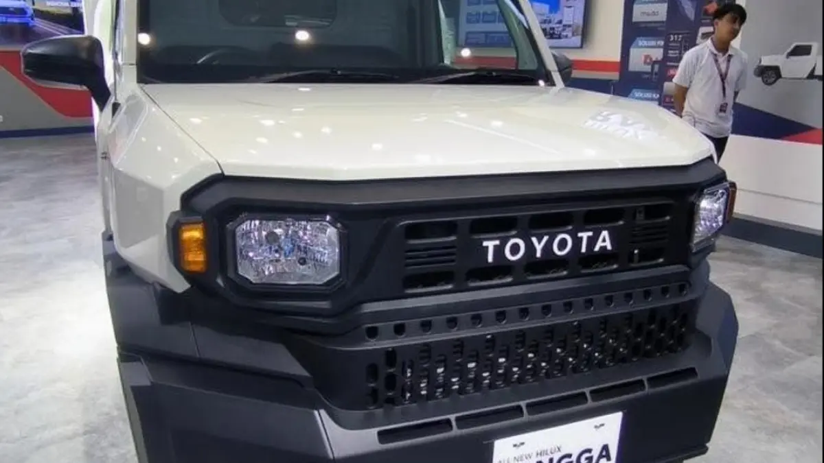 All New Toyota Rangga Diesel hadir sebagai pickup komersial tangguh 2.4L, cocok untuk berbagai kebutuhan bisnis serbaguna.