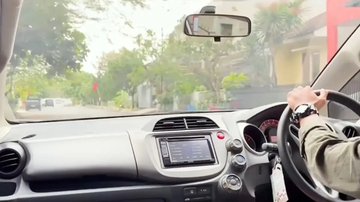 Mobil bekas 150 jutaan terbaik 2026 dengan fitur premium seperti panoramic roof dan paddle shift, pilihan paling worth it!