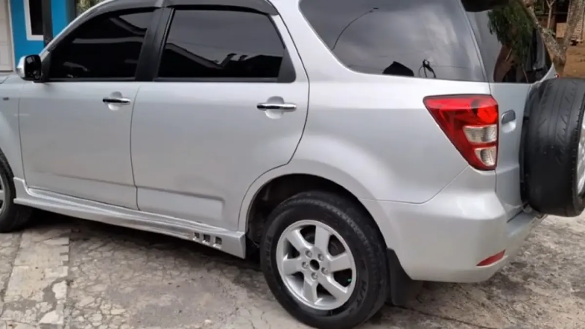 Rekomendasi mobil bekas 80 jutaan terbaik 2026, irit, bandel, dan cocok untuk pemula serta keluarga kecil.