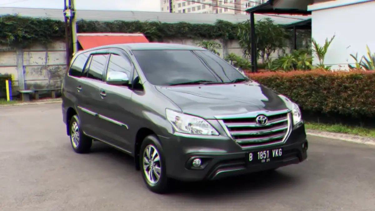Depresiasi mobil terungkap! MPV paling tahan harga, sedan luxury paling boncos. Simak strategi beli mobil biar nggak rugi