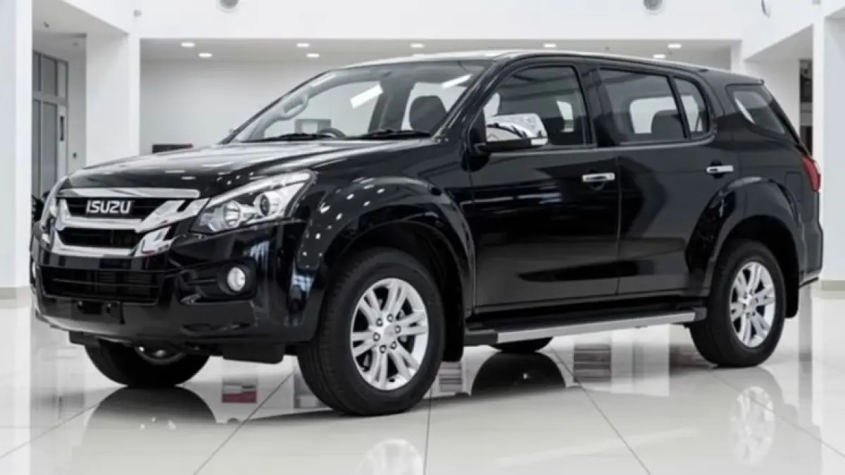 Cek spesifikasi Isuzu 9 Seater 2026 terbaru! SUV/MPV diesel irit, kapasitas 9 penumpang, kabin mewah, harga mulai 450 jutaan. Cocok untuk travel & keluarga!