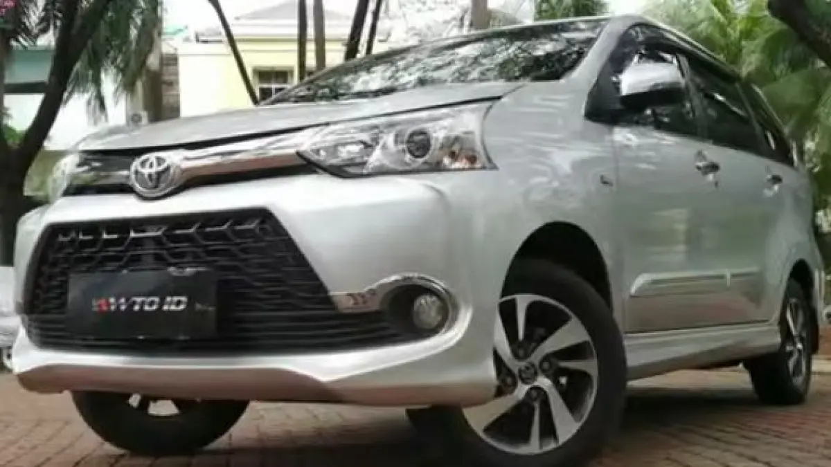 Cari mobil keluarga 100 jutaan? Intip 4 MPV bekas terbaik 2026: Avanza, Innova Barong, Ertiga, & Xpander. Lebih nyaman dan mewah dari LCGC baru!