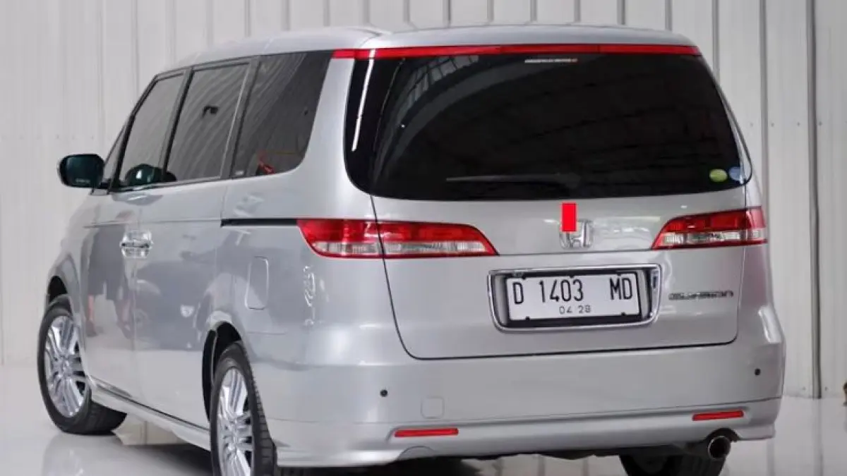 Cari mobil keluarga mewah? Intip 3 MPV bekas Jepang mulai 80 jutaan! Ada Honda Elysion, Mazda 5, dan Toyota Wish yang lebih nyaman dari Avanza.