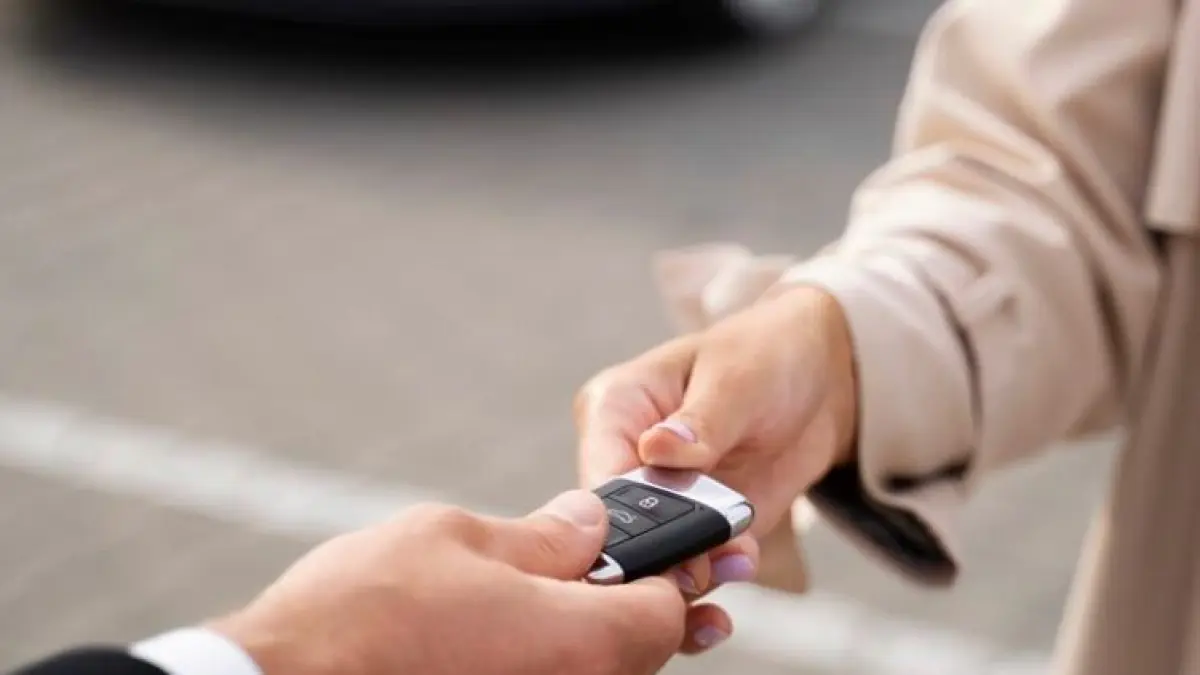 Cari mobil bandel? Cek harga Toyota Avanza generasi pertama bekas 2026. Mesin RWD tangguh, irit BBM, & harga stabil. Simak ulasan lengkapnya di sini!