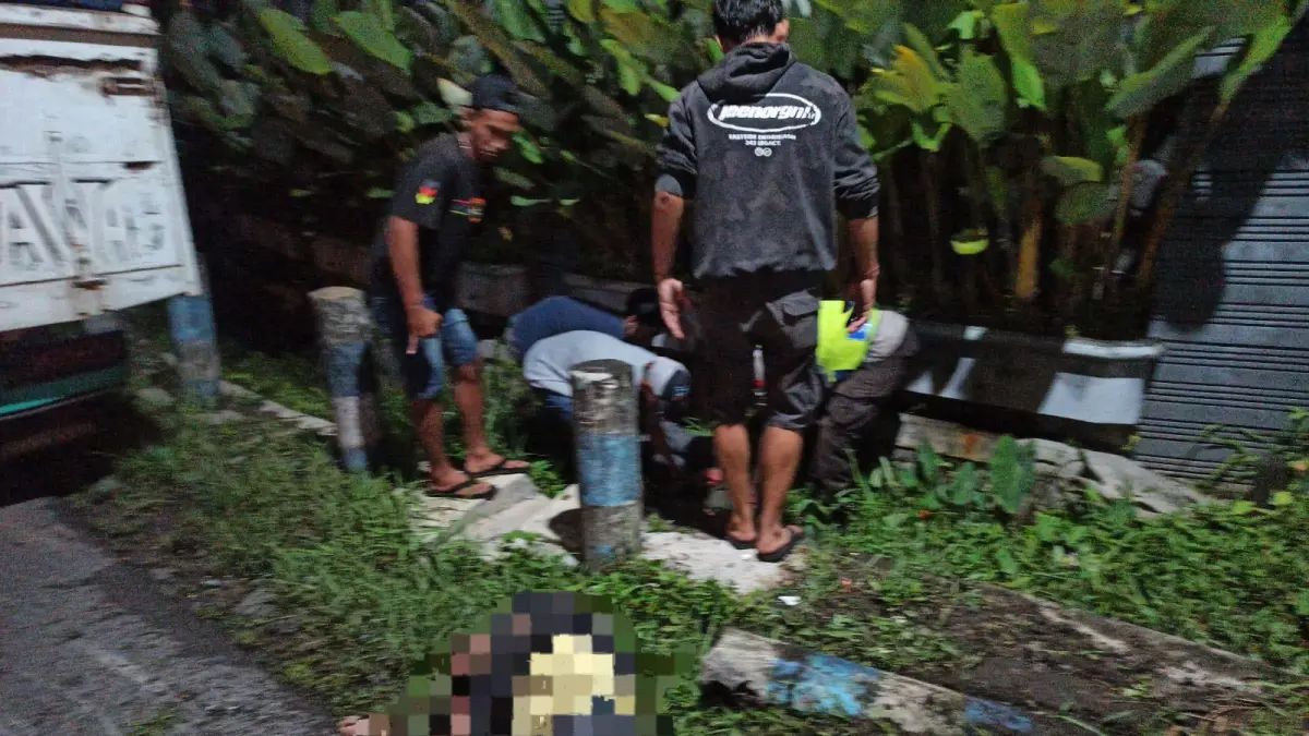Adu Banteng Motor vs Truk - 1 Warga Gandusari MD di RS