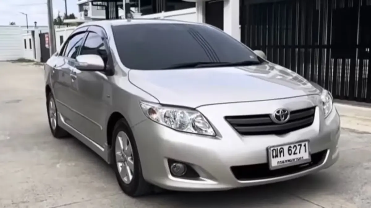 Cari mobil bekas 80 jutaan irit BBM? Cek rekomendasi sedan mewah seperti Camry, Altis, dan Honda City. Gaya premium, mesin bandel, harga terjangkau!