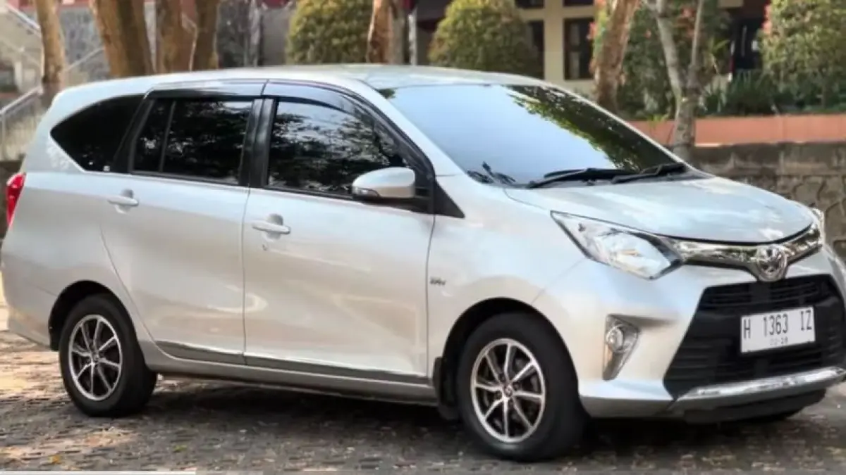 Cari mobil bekas 80 jutaan irit BBM? Ini rekomendasi mobil bandel & murah perawatan seperti Xenia, Yaris, hingga Innova yang pas untuk harian!