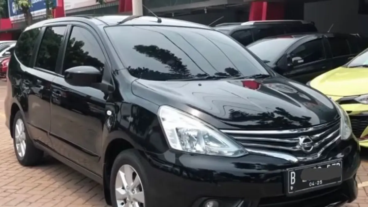 Cari mobil bekas 80 jutaan irit BBM? Simak rekomendasi MPV nyaman seperti Grand Livina dan Evalia yang cocok untuk harian maupun liburan keluarga!