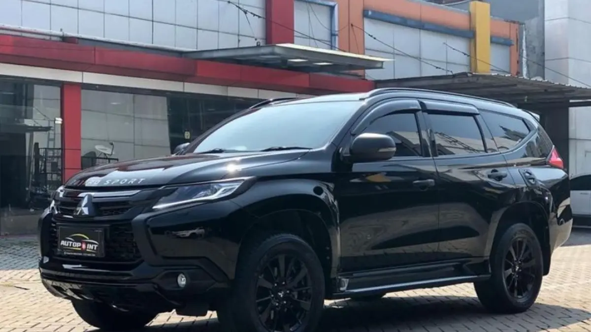 Harga mobil bekas di William Mobil Indo CBD mulai Rp115 juta. Tersedia Pajero, Fortuner, Alphard hingga Denza, bisa kredit dan nego.