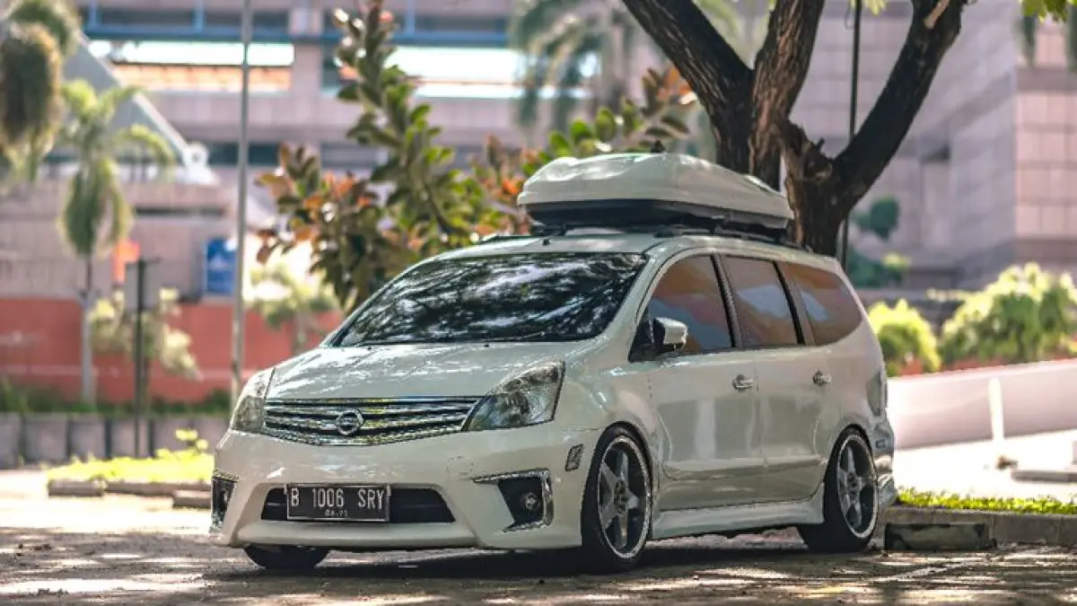 Harga Nissan Livina 2019 tipe VL hanya Rp175 juta. MPV 7 penumpang fitur lengkap, kilometer rendah, cocok untuk mobil keluarga.(Pinterest)