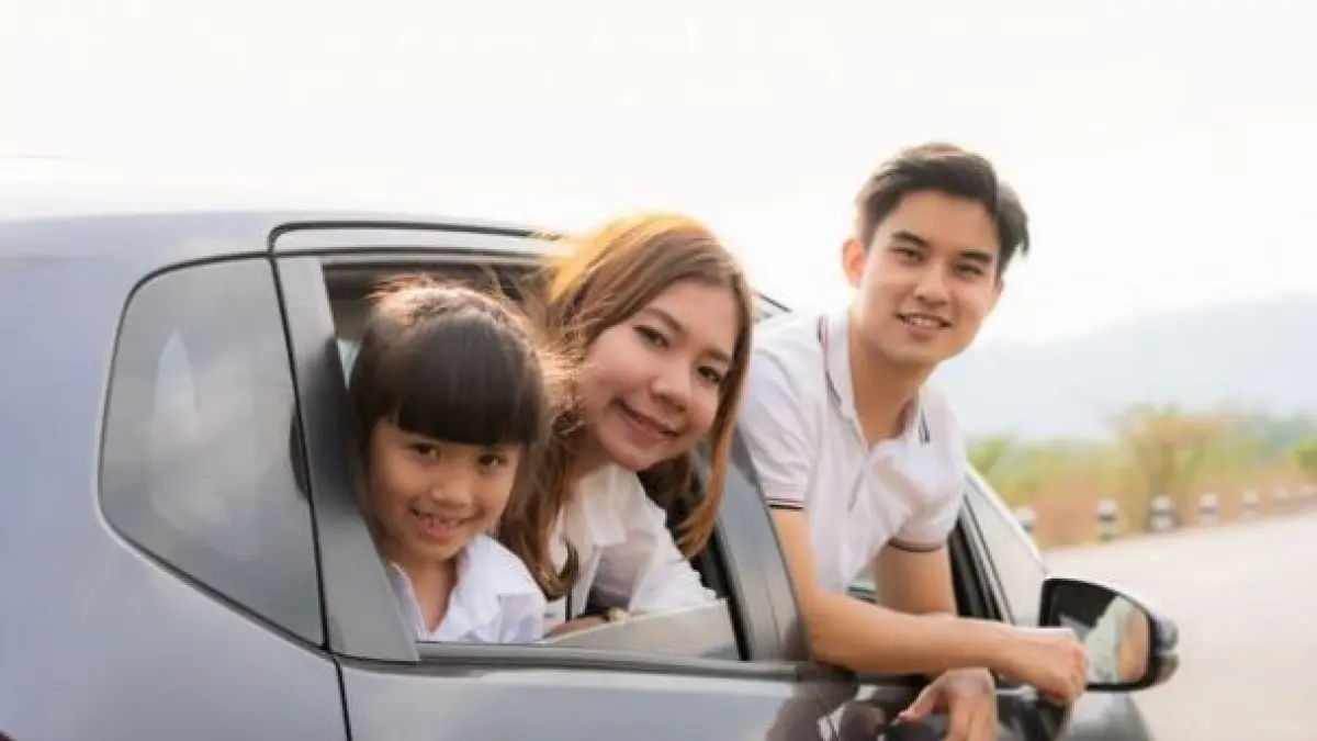 Lagi cari mobil bekas tahun muda di bawah 100 juta? Cek daftar Renault Triber, Wuling Confero, hingga Ayla 2026. Irit, segar, dan siap pakai!
