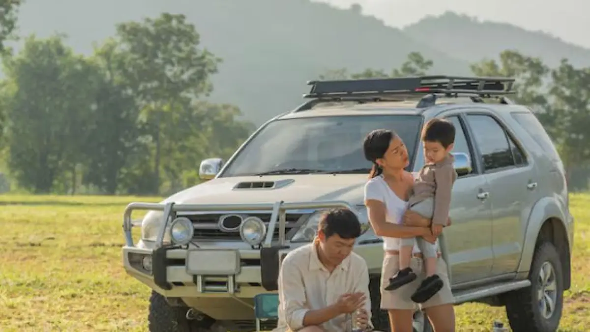 Suzuki Across PHV resmi meluncur dengan tenaga 300 DK! Intip spesifikasi SUV kembaran Toyota RAV4 yang irit, tangguh, dan kaya fitur canggih ini.