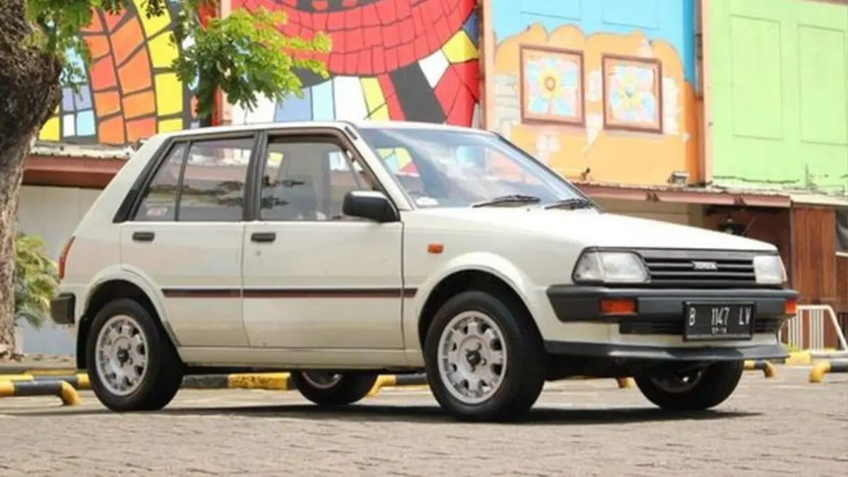 Mobil murah pajak tahunan ringan harga 30 jutaan! Ini rekomendasi Toyota irit, bandel, dan cocok untuk harian.
