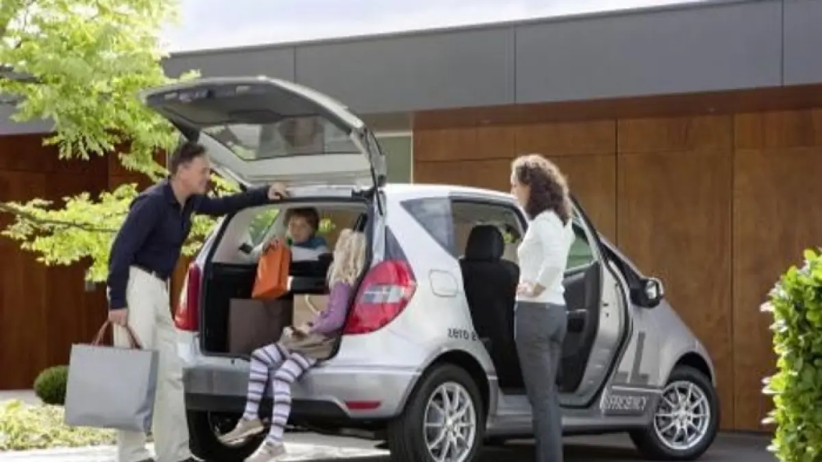 MPV bekas Rp120 jutaan terbaik: nyaman, irit, dan fitur lengkap setara LMPV premium untuk keluarga modern.