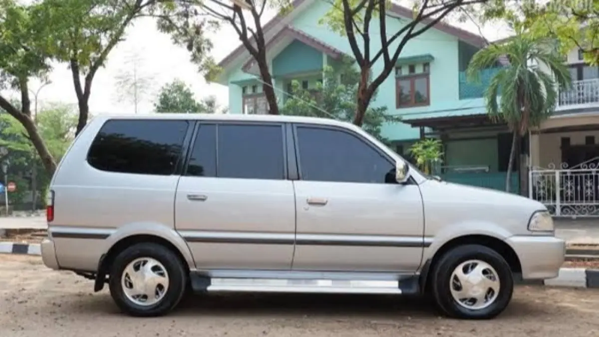 Harga mobil bekas murah menggiurkan, tapi wajib cek kondisi! Ini fakta dan risiko beli mobil bekas di Tridara Mobilindo.