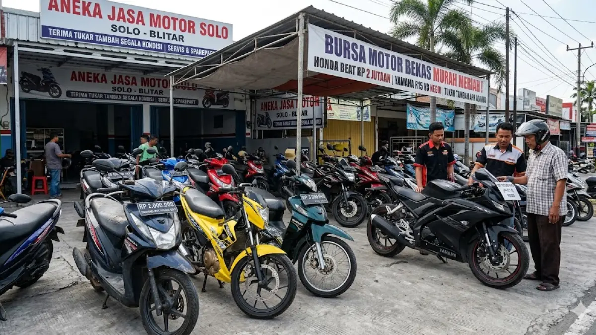 Cari motor bekas murah di Blitar dan sekitarnya? Simak daftar harga motor mulai Rp2 jutaan, mulai dari Honda Beat hingga Yamaha R15 V3!