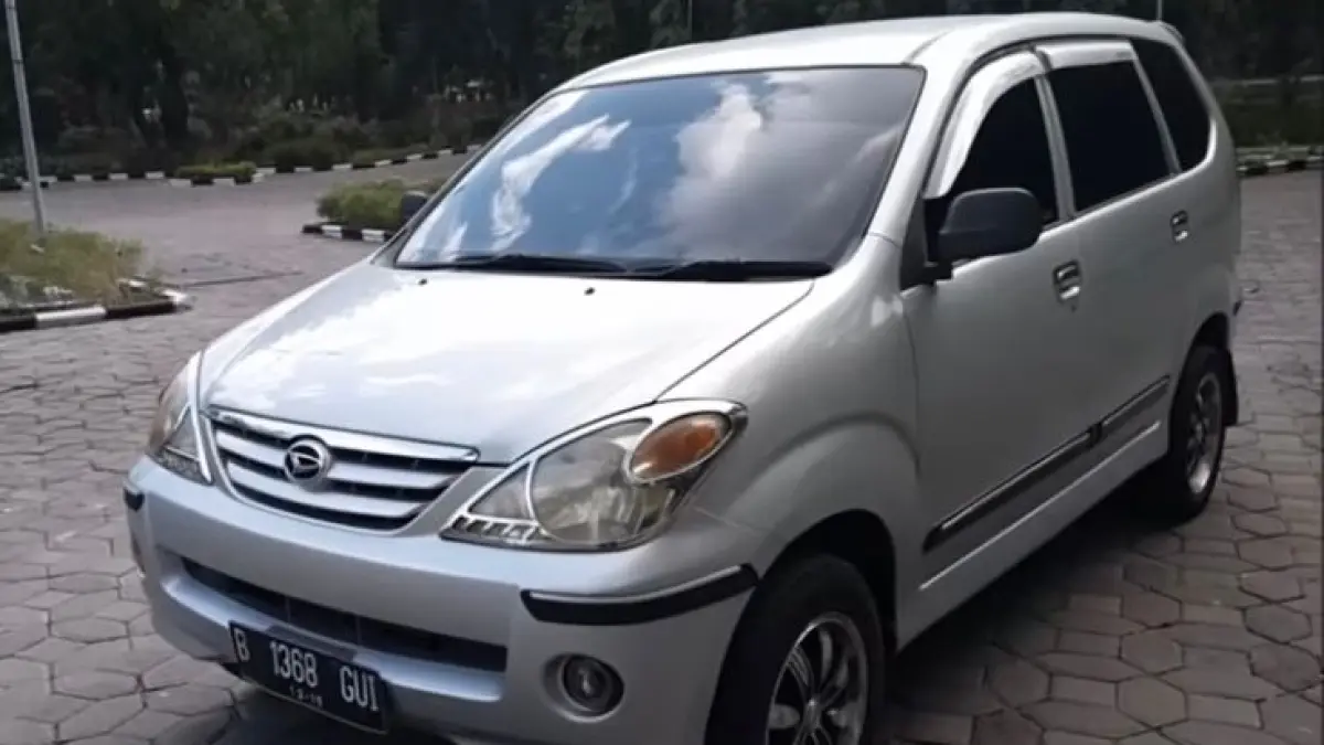 Cek 5 mobil 7 utusan terbaik harga 60 jutaan tahun 2026! Ada Avanza, Xenia, hingga Kuda Diesel yang irit dan bandel. Solusi aset keluarga murah meriah!
