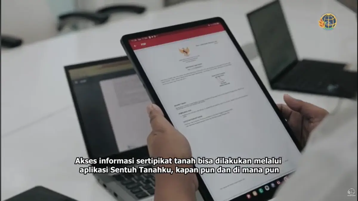 Aset aman dari mafia tanah! Cek keunggulan Sertifikat Tanah Elektronik yang tahan bencana dan anti-palsu. Akses mudah via aplikasi Sentuh Tanahku!