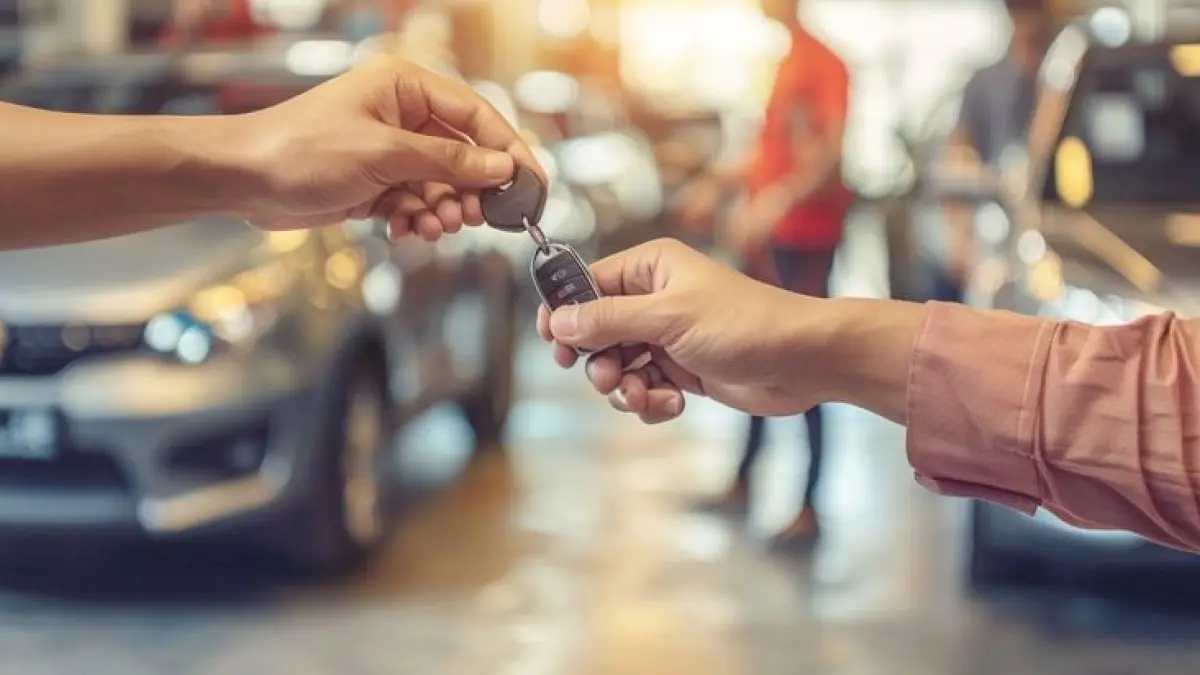 Mobil bekas harga Rp30 jutaan 2026 masih layak dipakai harian. Ini 10 rekomendasi terbaik dari sedan hingga MPV murah.(Pinterest)