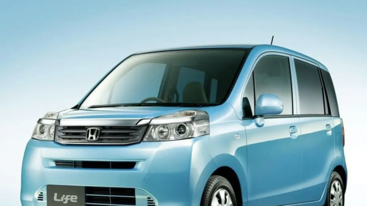 Karimun Wagon R 2025 diulas! Irit BBM hingga 20 km/l, tapi ada banyak kekurangan. Simak review lengkap 6 bulan pemakaian.(Pinterest)