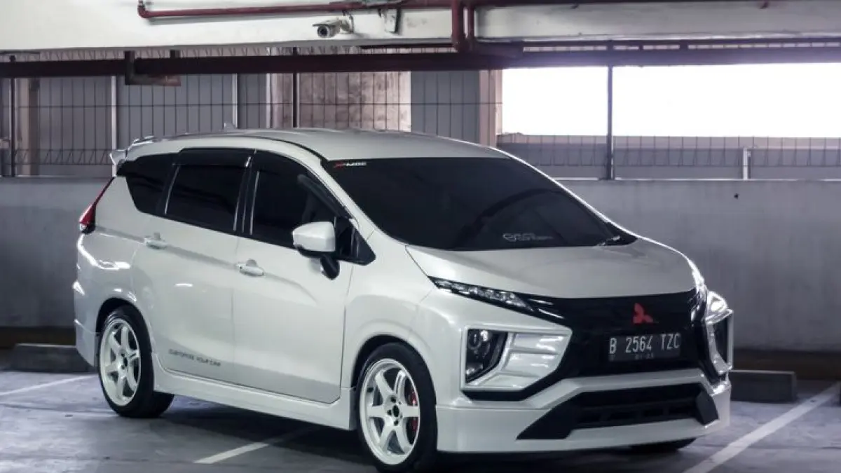 Daihatsu Sigra vs Toyota Calya, mana lebih worth it? Simak perbandingan mobil keluarga murah, irit BBM, dan paling laris di Indonesia!(Pinterest)