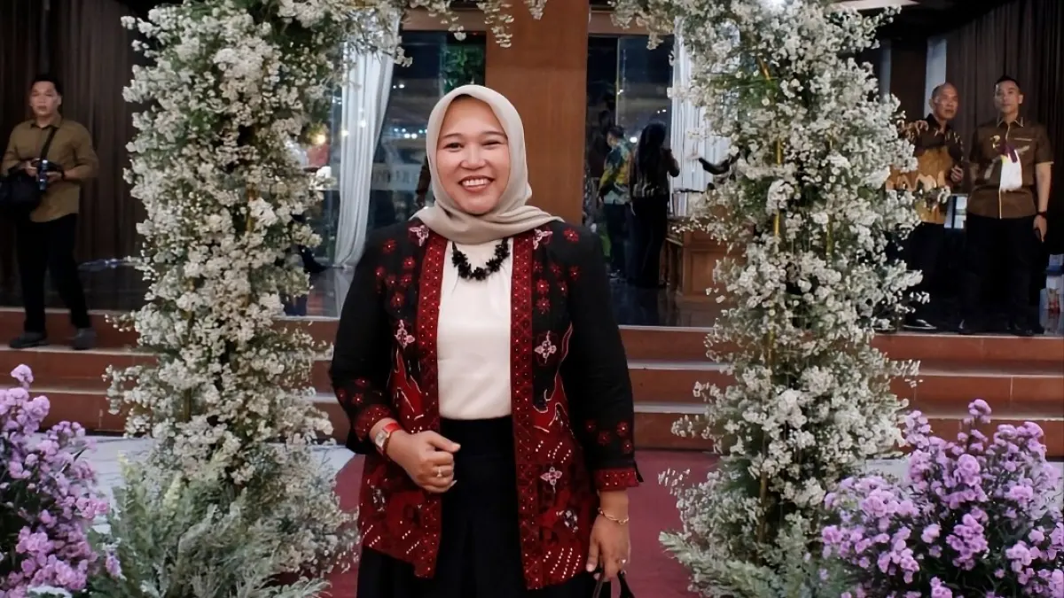 Nur Ida Fitria menjadi ketua perempuan pertama di Badan Pengawas Pemilu (Bawaslu) Kabupaten Blitar