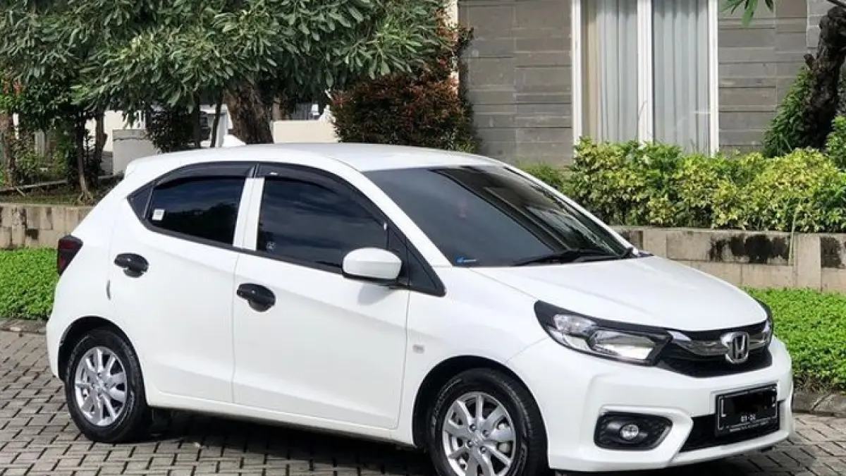 8 mobil paling irit BBM di Indonesia, dari Avanza hingga Karimun. Konsumsi tembus 1:30, cocok untuk hemat biaya harian.