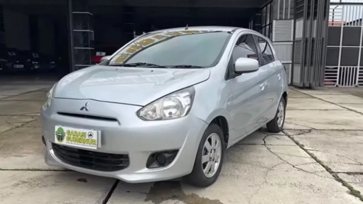 Cari mobil irit BBM harga Rp 70 jutaan? Mitsubishi Mirage bekas adalah solusinya! Tangguh, lincah, dan nyaman untuk mobilitas harian Anda. (screenshot youtube)