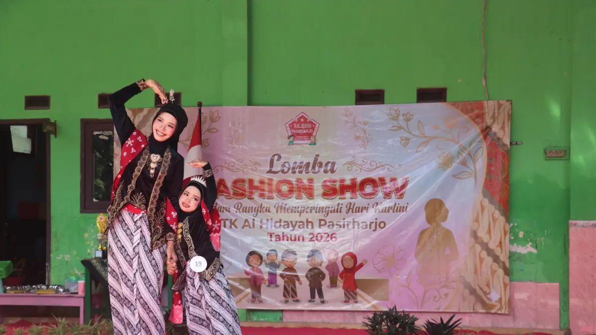 Perayaan hari kartini di TK Alhidayah Desa Pasirharjo Kecamatan Talun