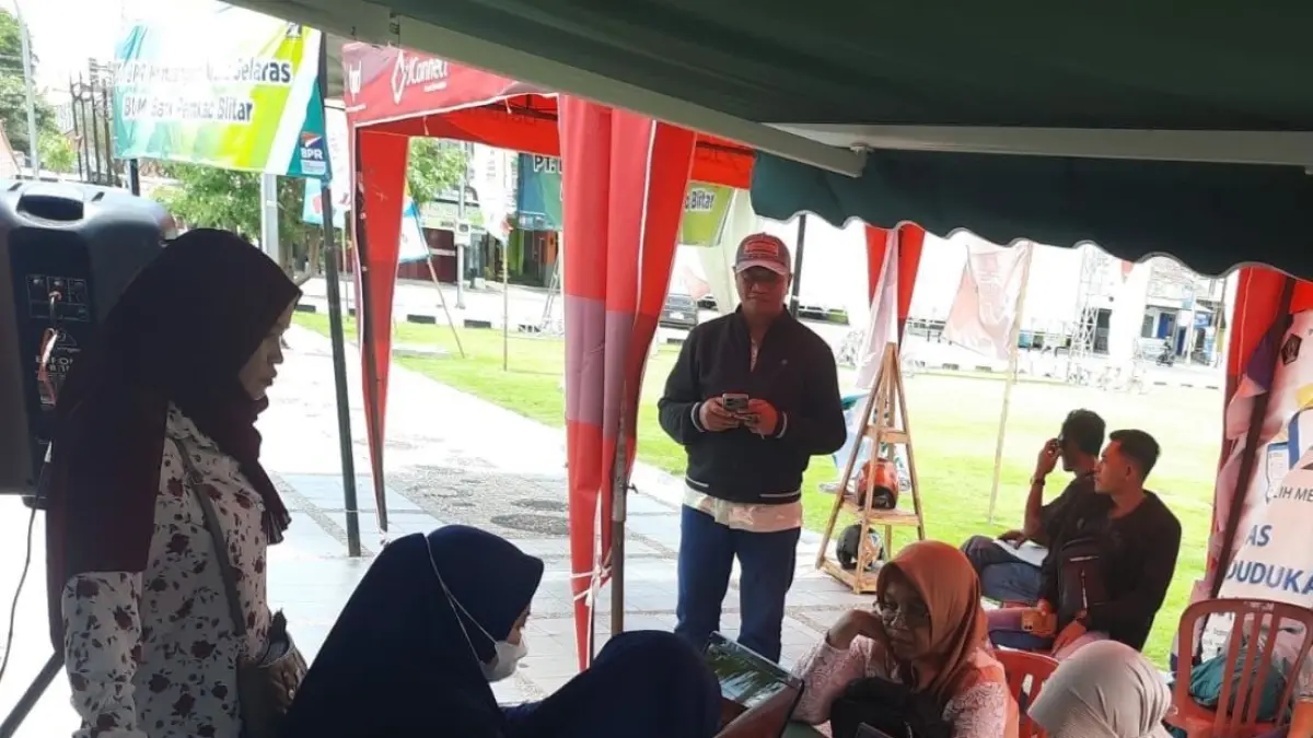 Kewaspadaan terhadap penyebaran penyakit campak di Bumi Bung Karno terus ditingkatkan.