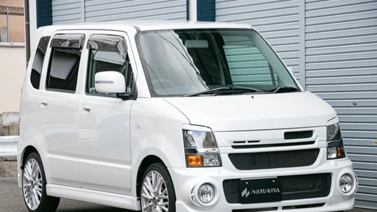 Suzuki Karimun 2026 hadir dengan fitur modern, harga terjangkau, dan irit BBM. Simak spesifikasi dan keunggulannya di sini. (Pinterest)