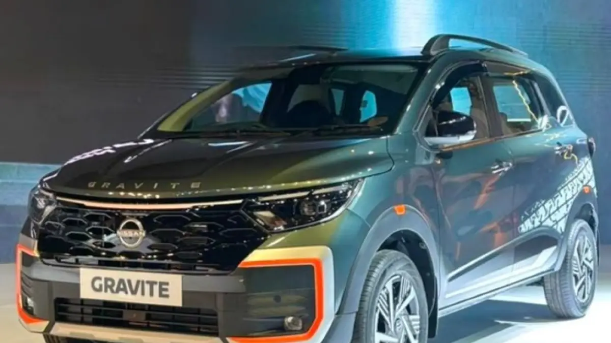 Nissan Grafit MPV 7 seater Rp105 jutaan resmi meluncur dengan fitur lengkap, irit BBM, dan desain SUV modern. (Gemini AI)