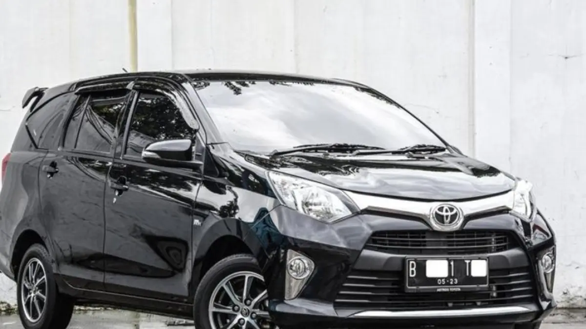 Toyota Calya 2025 promo akhir tahun, DP Rp3 jutaan dan cicilan ringan. Simak harga, fitur, dan bonus menarik sebelum stok habis! (pinterest.com)