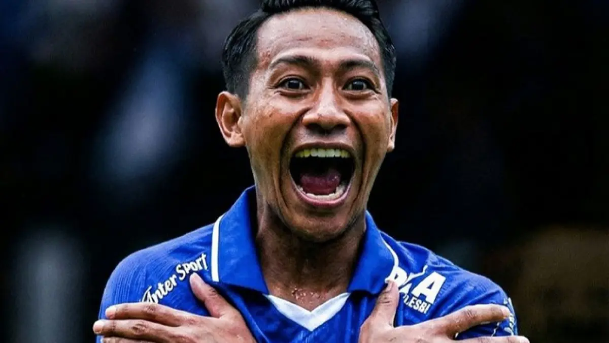 Update transfer Persib Bandung putaran kedua, daftar pemain keluar dan masuk serta kabar gagal transfer terbaru.