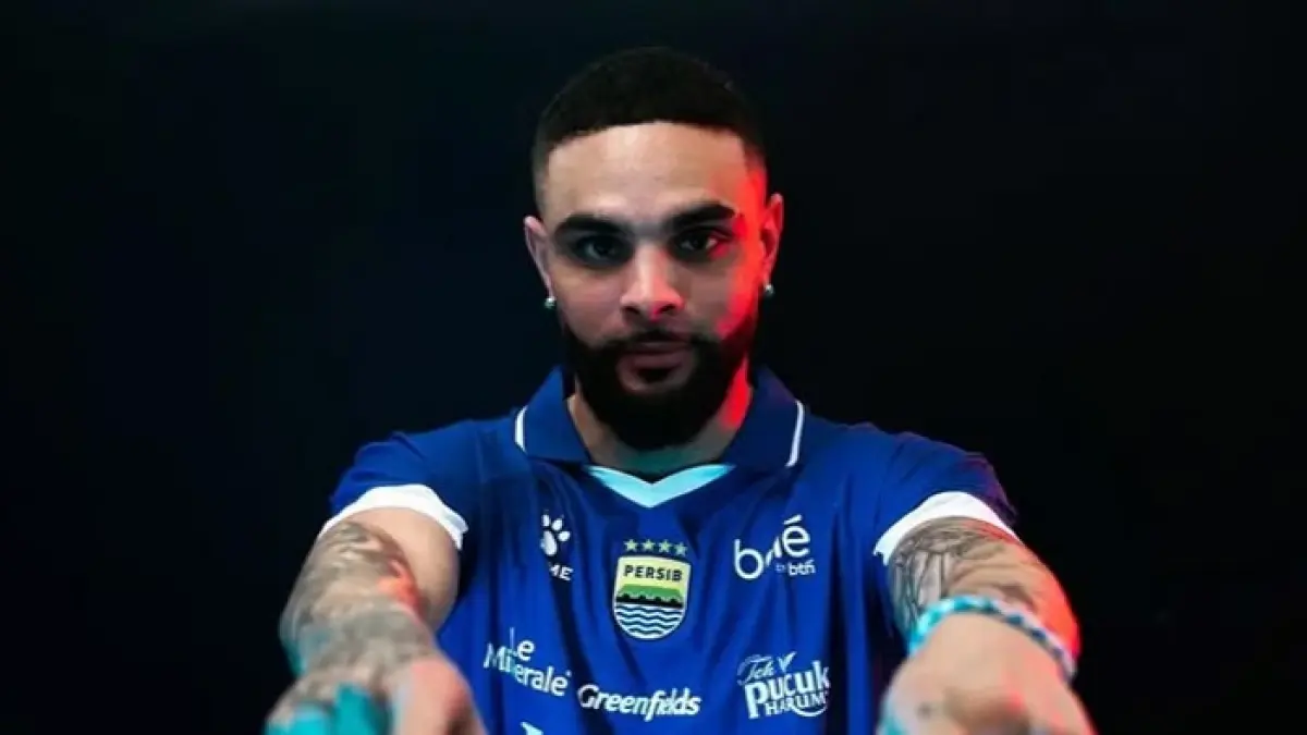 Daftar pemain Persib Bandung 2026-2027 lengkap dari kiper hingga striker. Analisis skuad terbaru. (Pinterest)