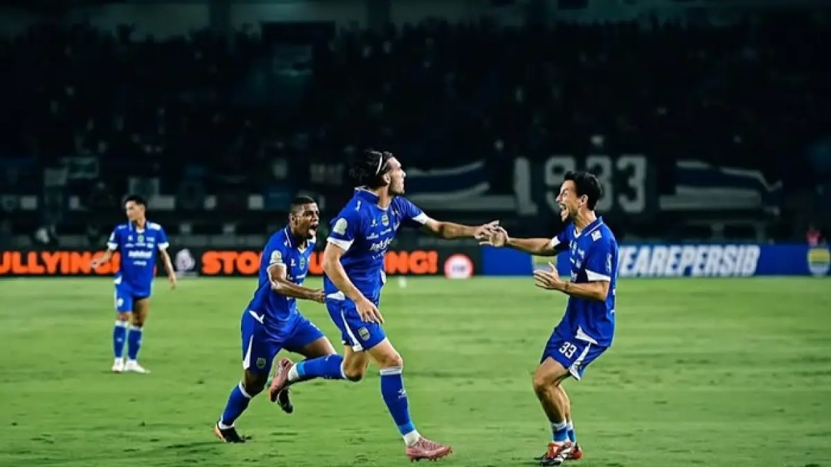 Daftar pemain Persib Bandung dipertahankan Liga 1 2026-2027, kombinasi pemain lokal dan asing bikin optimistis. (Pinterest)