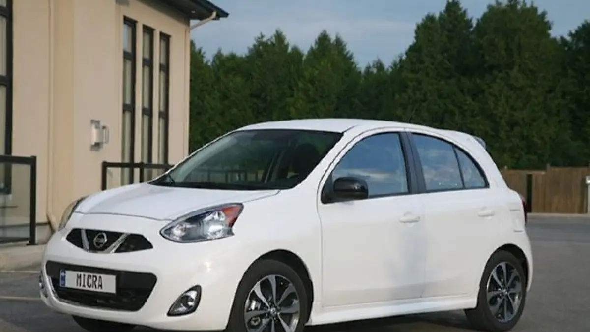 Inilah daftar mobil hatchback murah di bawah 100 juta dengan fitur modern dan irit BBM. Cocok untuk harian dan anak muda ! (Pinterest)