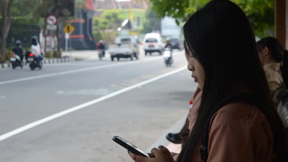 Jam Sekolah, Tahan Sementara HP Siswa
Juga Uji Disiplin Siswa
