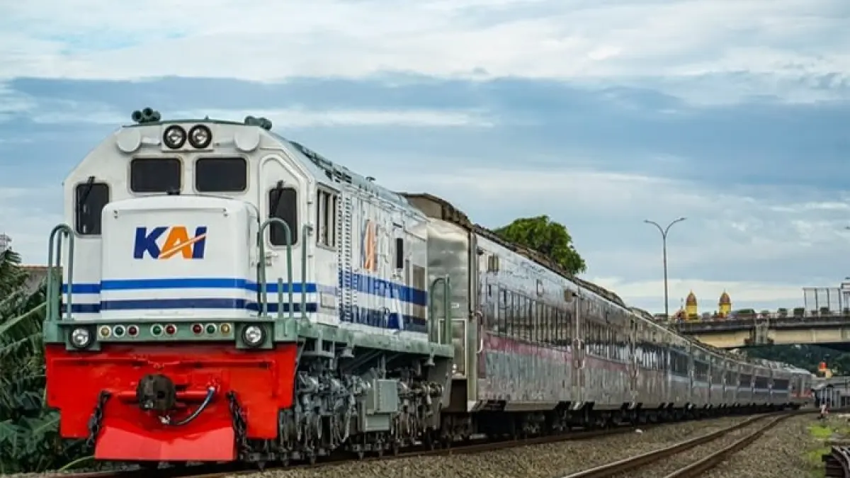 Kereta Singasari New Generation hadir dengan fasilitas modern, kursi lega, dan jadwal terbaru rute Jakarta–Blitar. (Pinterest)