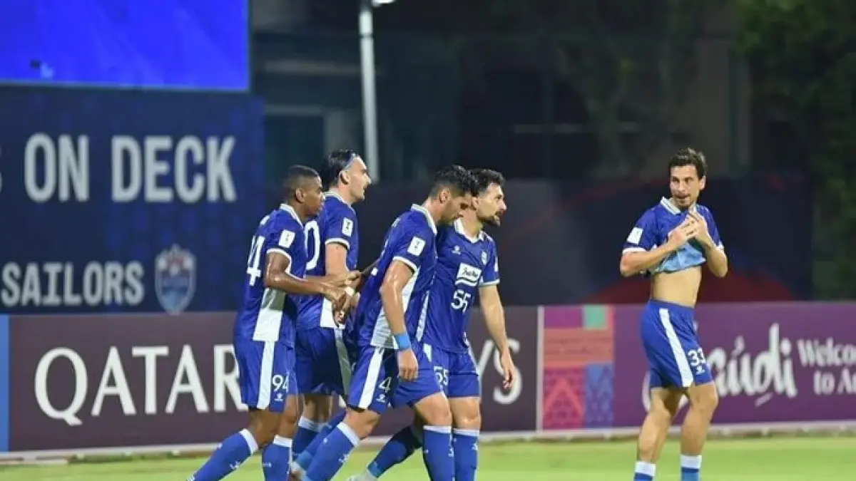 Klasemen Liga 1 2026 makin panas, Persib dan Borneo FC poin sama. Siapa juara? Simak ulasan lengkapnya di sini ! (Pinterest)