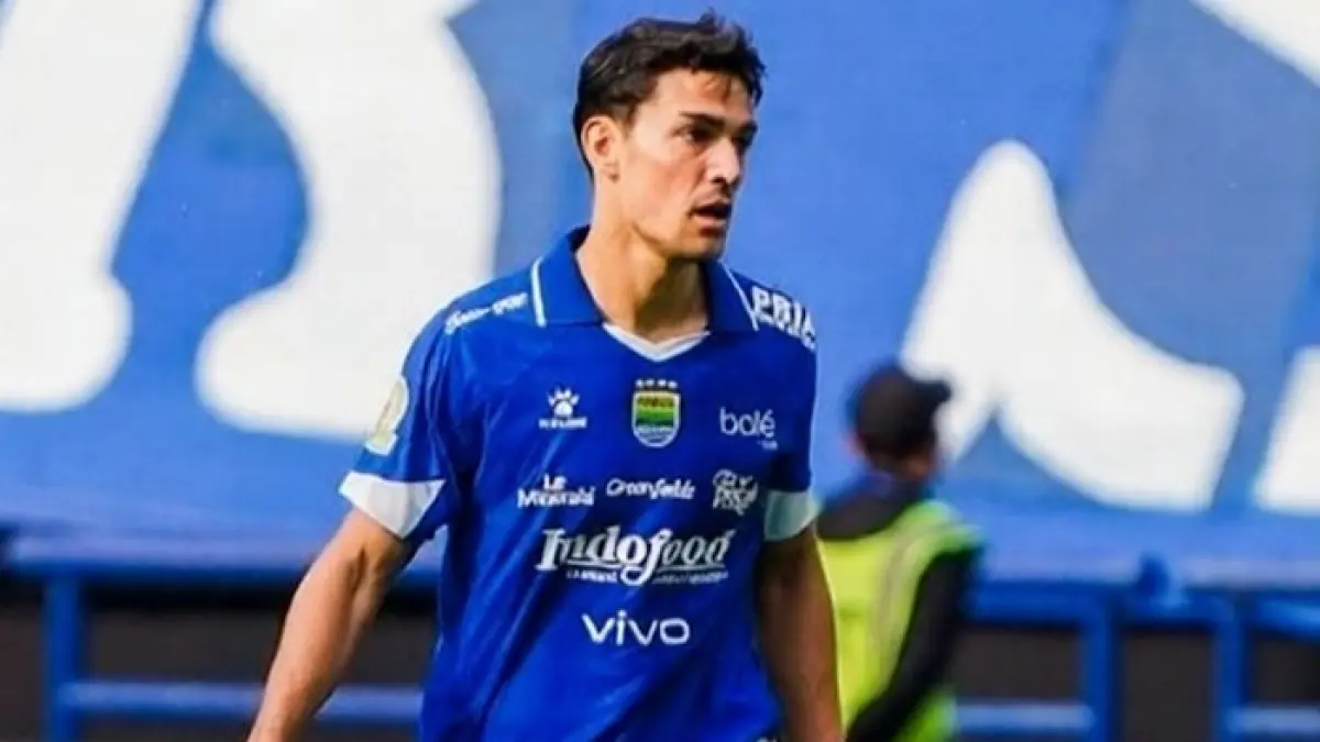Transfer Persib Bandung putaran kedua makin panas! Martin Paes hingga Gaston Avila dirumorkan merapat ke Maung Bandung. (Pinterest)