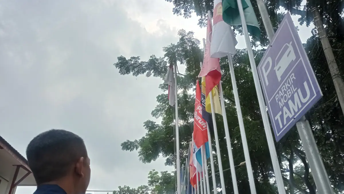 Hibah Banpol Kabupaten Naik Rp 1 M
Tahun Ini Dialokasikan Rp 3,4 M
Dari Rp 3 Ribu, Jadi Rp 5 Ribu Per Suara
