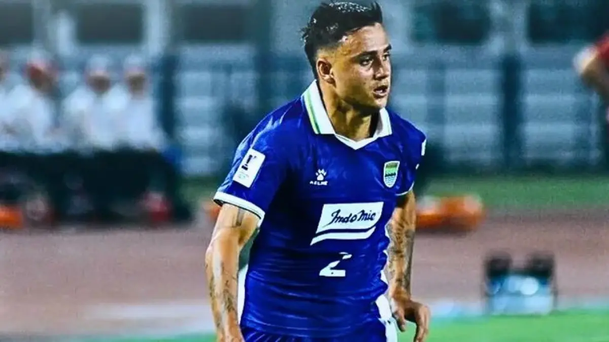 Persija Jakarta menang telak 4-0, persaingan juara BRI Liga 1 2026 makin panas. Persib dan Borneo FC kini diancam Macan Kemayoran. Simak beritanya! (pinterest)